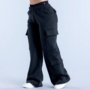 Dfyne Revive cargo jogger sweatpants size xs tall